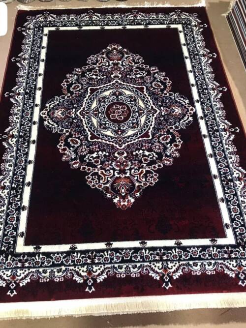 Tabriz Open-Field Medallion Rug — Deep Red/Ivory (R338C)