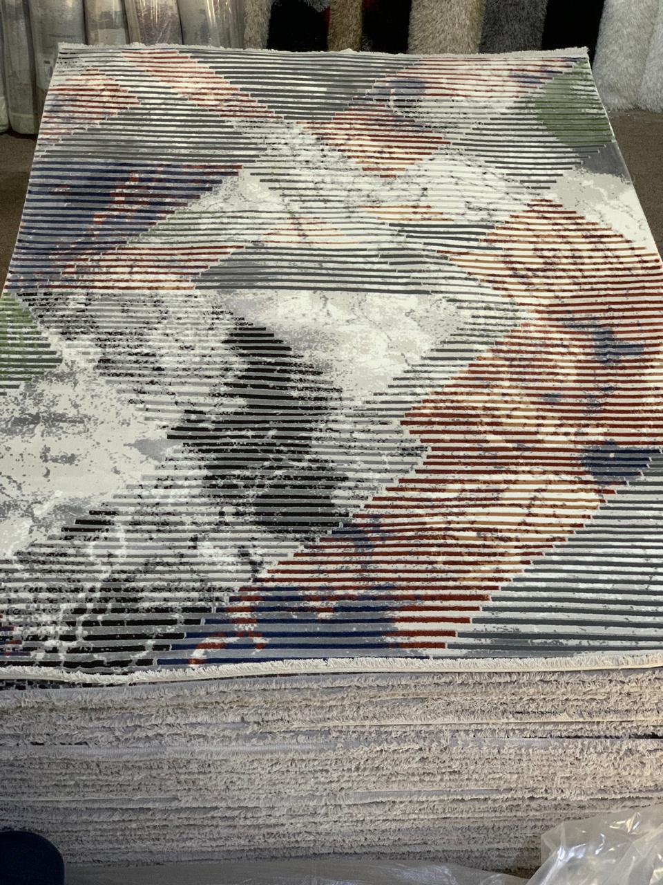 Modern Textured Abstract Area Rug with a distinctive linear